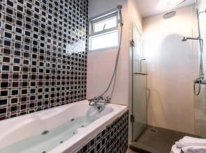 Palette Bella B All Suites Bangkok Hotel