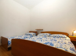 Apartment 1907