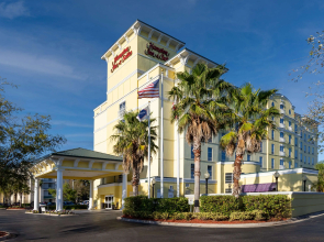 Hampton Inn & Suites Jacksonville Deerwood Park
