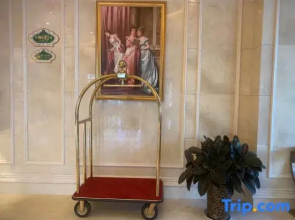 Vienna Hotel (Dingxi High Speed Railway Wanda Plaza)
