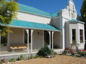 Ladismith Manor