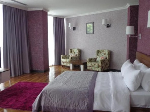 Agsaray Deluxe Hotel