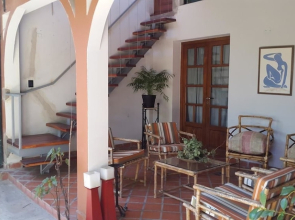 Tres Cerritos Apartment