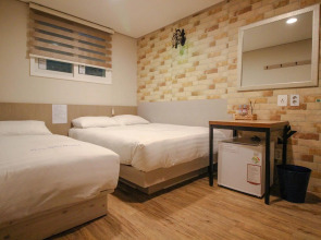 Dongdaemun Hwashin Hostel