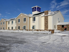 Cobblestone Inn & Suites - Carrington