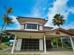 Homestay PD Villa 969 with Private Pool