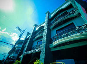 Roxas President's Inn