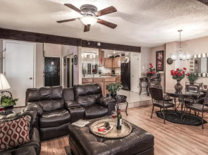 Pinon Park B2, 2 BRs, Hot Tub, Pets Welcome, WiFi, Sleeps 6