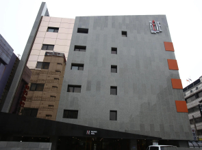 Reve Hotel Suwon