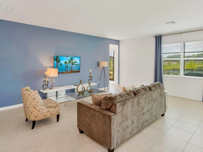 8BR Resort Mansion - w Pool Games Room BBQ