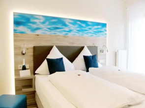 Bernsteinsee Hotel and Ferien Suite With Terrace