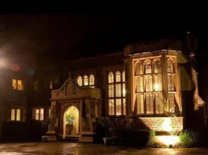Cleeve House