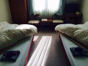 Nari Aizu Lodge