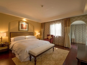 Enjoy Hot Spring Boutique Hotel (Synear Golf International Community)
