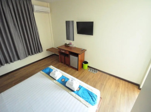 Pathi Hotel