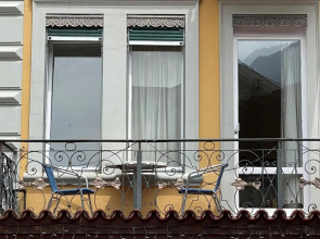 Central Beauty Scenery Apartment