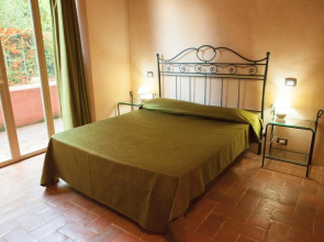 Casa Vacanze "Casale al Pino"