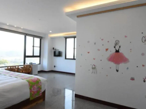 Sanyi Ju Xiang Minsu