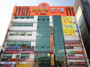 Changwon Sangnam-dong Raphael