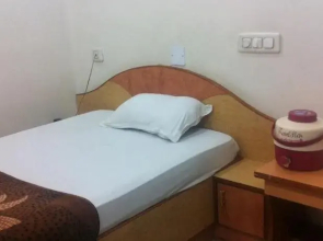 Shree Aditya Hotel