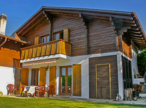 Chalet Praline