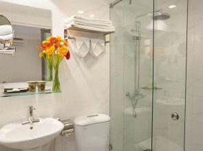 Hanoi La Selva Hotel