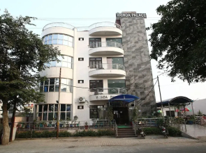 Hotel Vrinda Palace