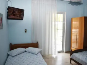 Ainalis Apartments