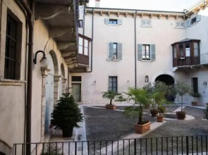 Antiche Colonne Suite