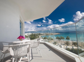 Vassos Nissi Plage Hotel & Spa