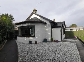Broomfield Cottage South Luss