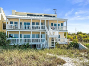 Harbur Arms by Panhandle Getaways