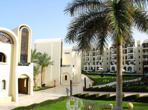 Beachfront in 5 Star Hotel With Reef Hurghada