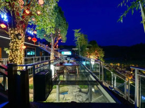 Huaxiwan Country Holiday Hostel