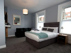 City Studios & Apartments