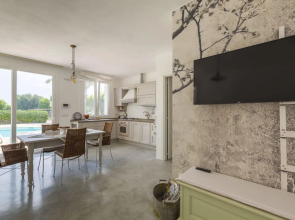 Charming house in a villa with pool and garden in Santa Caterina-Casina Greca