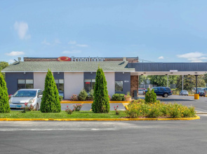 Econo Lodge Shorewood