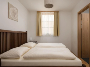 Apartmenthaus Steinadler