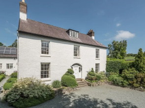 The Old Schoolhouse and Cottage
