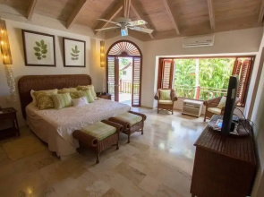 5BR 4.5BA Las Piñas CdC Villa by ASVR