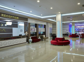 Royal Towers Resort