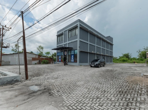 Urbanview Hotel La De Grizz Syariah Sampit by RedDoorz