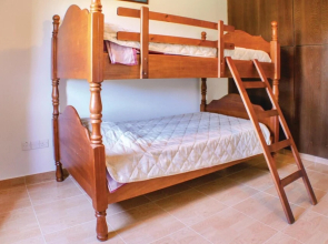Beautiful Home in Maroni Lamaka With Wifi and 4 Bedrooms