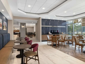 Hampton Inn & Suites by Hilton Downers Grove Chicago