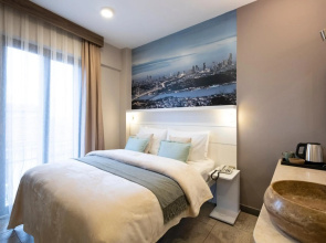The Pera Hotel