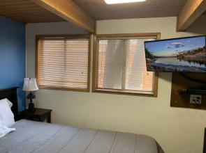 The Cozy Cubbyhole