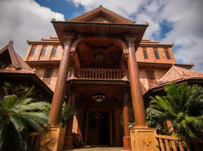 Model Residence and Spa