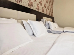 Hotel Four Brothers