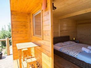 Good Feeling Hostel & Guest House