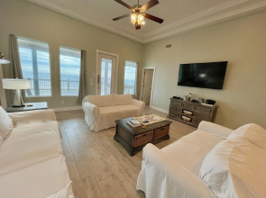 Beachfront Bigley First Row 4 Bedroom Home by Redawning